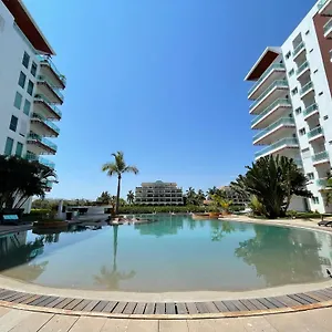 A 2 Min De La Playa , Vista Al Canal By G P S Rentas Mazatlán